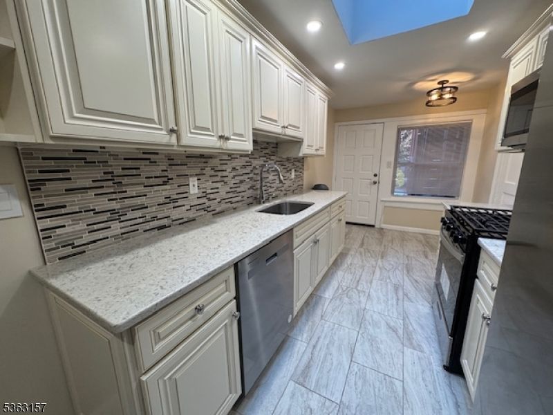 Interior, Kitchen, Marble, Recessed Lighting