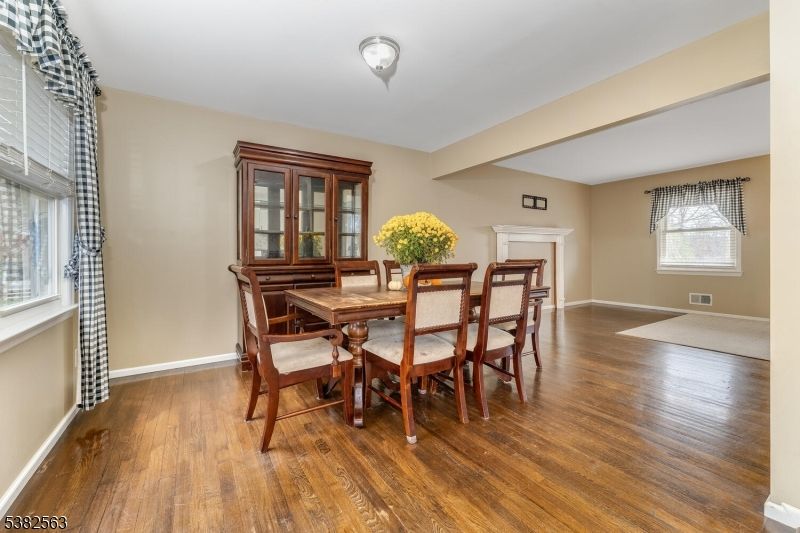 Dining room, Interior, Wood Texture Flooring