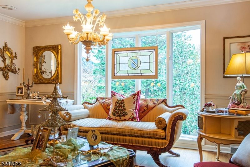 Chandelier, Interior, Wood Texture Flooring