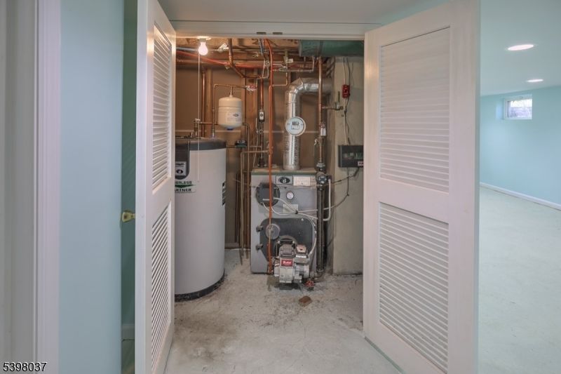 Interior, Recessed Lighting