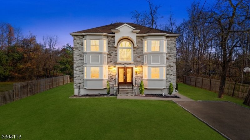 Backyard, Exterior, Facade, French Provincial