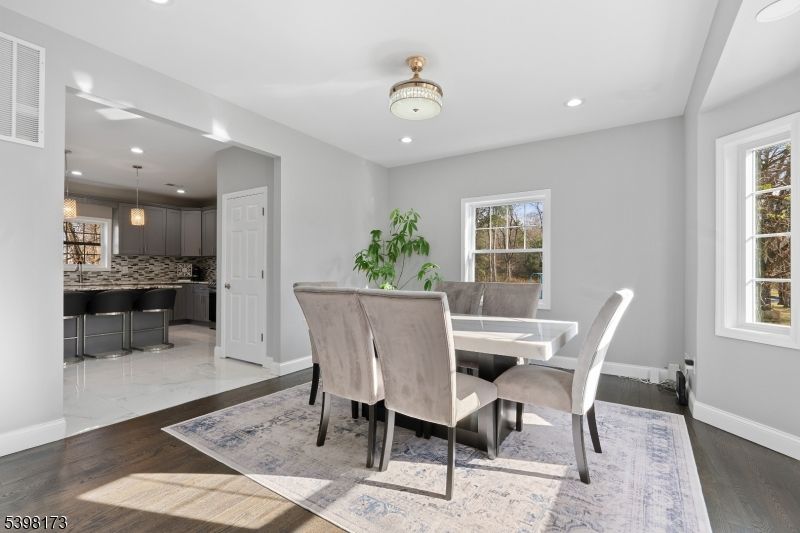 Dining room, Interior, Kitchen, Pendant Lights, Recessed Lighting, Wood Texture Flooring