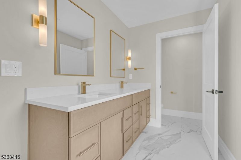 Bathroom, Dual Sink Vanities, Interior, Marble