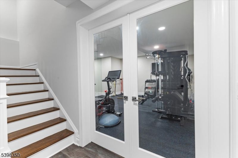 Fitness Equipment, Interior, Recessed Lighting, Wood Texture Flooring