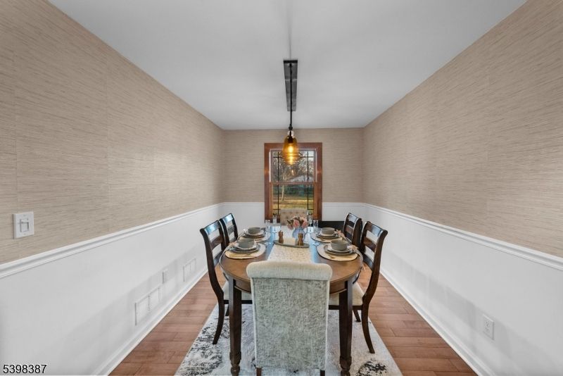 Dining room, Interior, Wood Texture Flooring