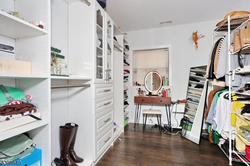 Interior, Walk-in Closets, Wood Texture Flooring