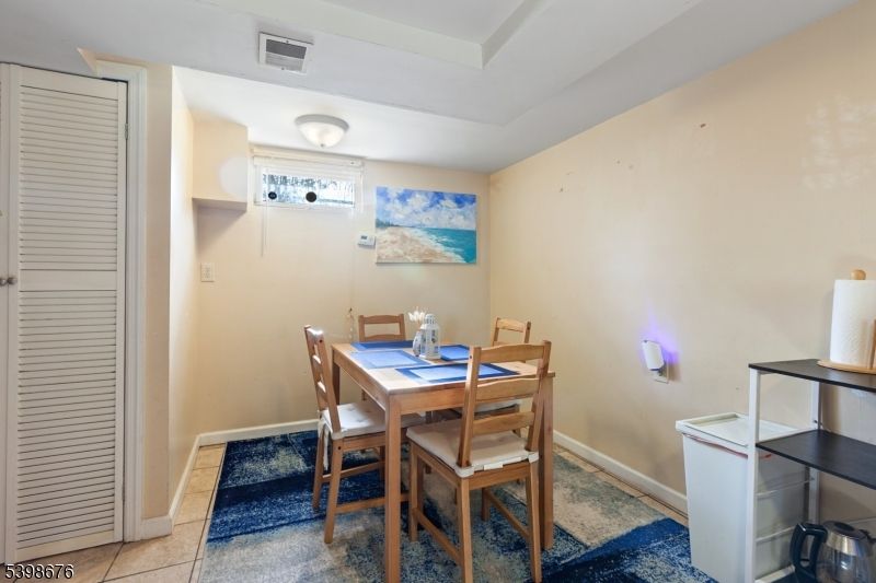 Dining room, Interior