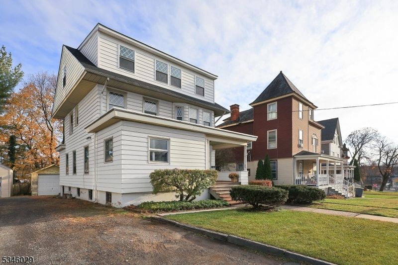 Detached Garage, Exterior, Facade, Queen Anne Victorian