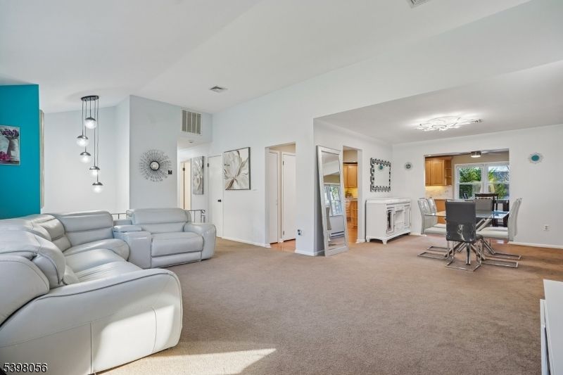 Dining room, Interior, Living room, Pendant Lights
