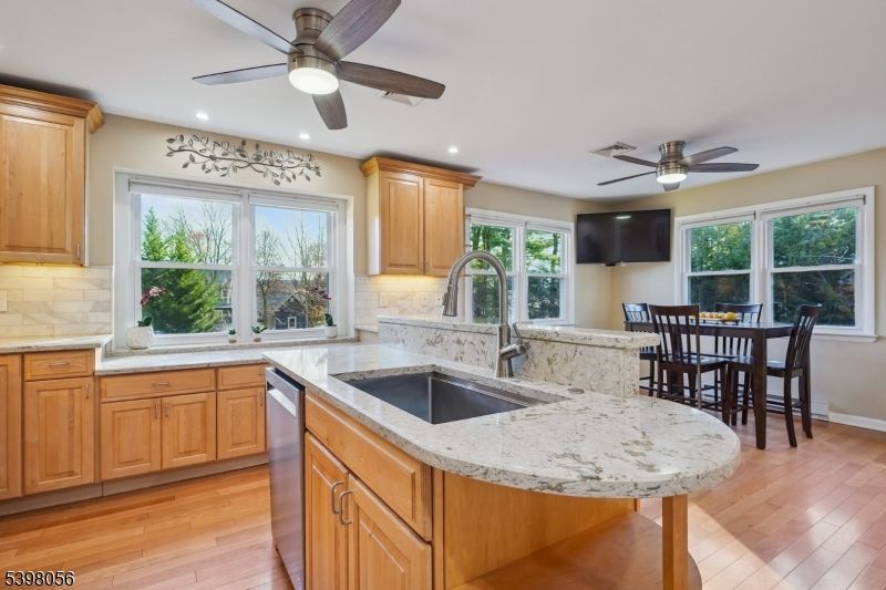 Dining room, Interior, Kitchen, Recessed Lighting, Wood Texture Flooring