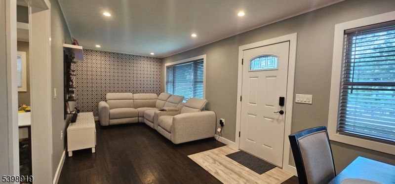 Interior, Living room, Recessed Lighting, Wood Texture Flooring