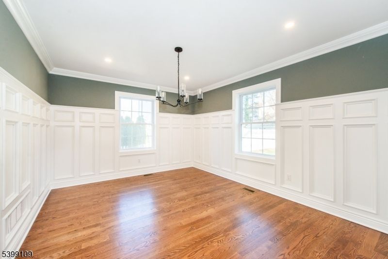 Empty room, Interior, Pendant Lights, Recessed Lighting, Wood Texture Flooring