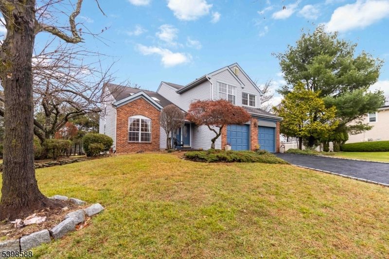 Attached, Backyard, Exterior, Facade, Brick Facade, Cape Cod