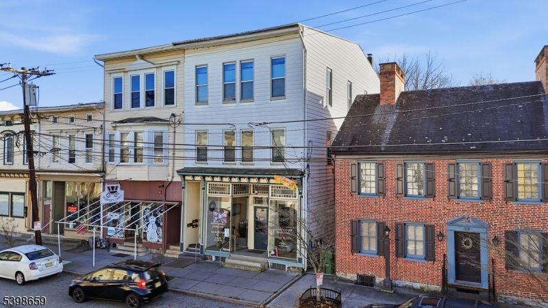 Exterior, Facade, Brick Facade, Rowhouse