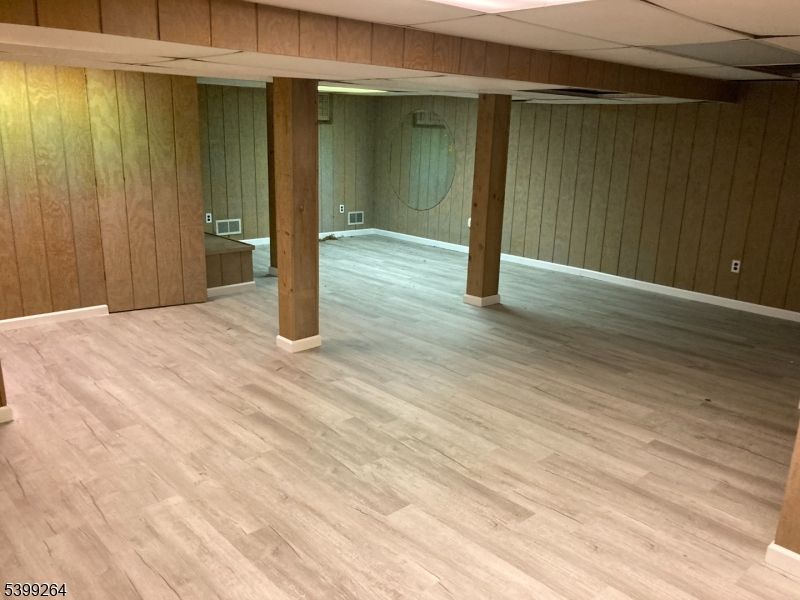 Empty room, Interior, Wood Texture Flooring, Wooden Walls