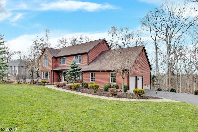 Attached, Backyard, Exterior, Facade, Brick Facade, Cape Cod