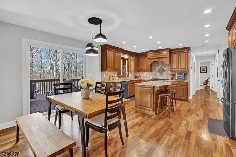Dining room, Interior, Kitchen, Pendant Lights, Recessed Lighting, Wood Texture Flooring