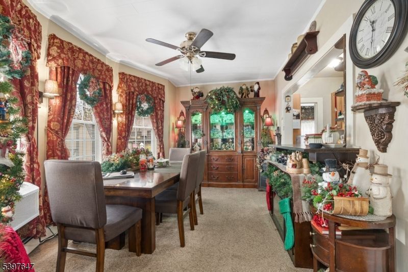 Dining room, Interior