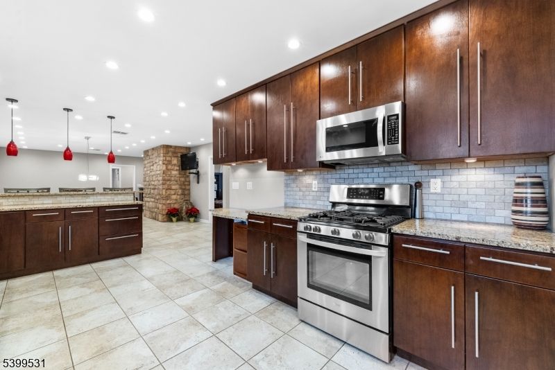 Interior, Kitchen, Pendant Lights, Recessed Lighting, Stainless Steel Appliances