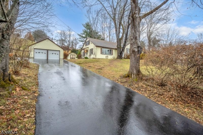 Backyard, Detached Garage, Exterior