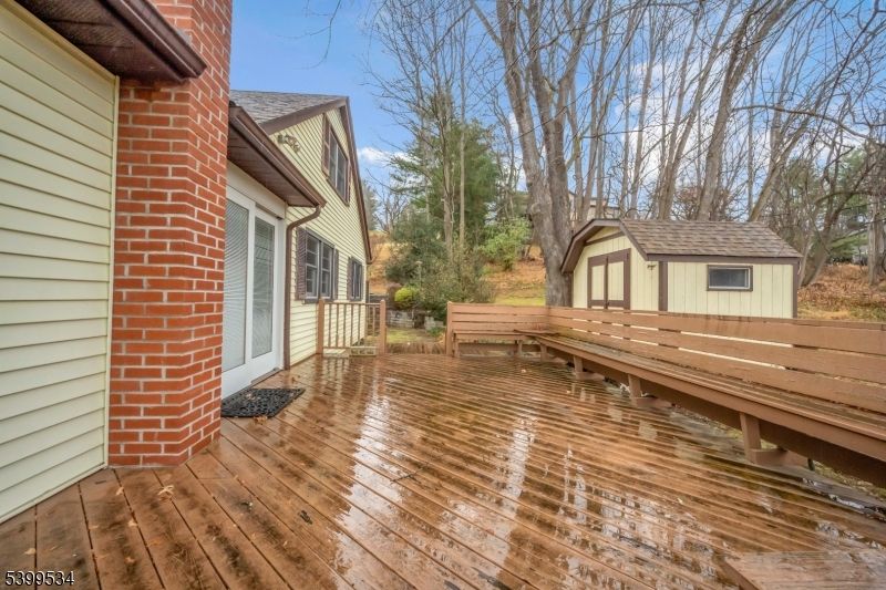 Exterior, Wood Texture Flooring