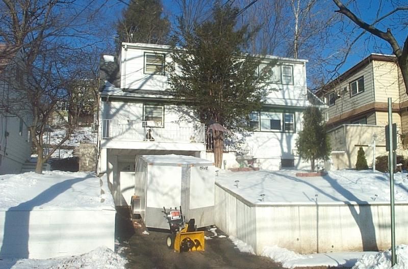 Exterior, Facade, None