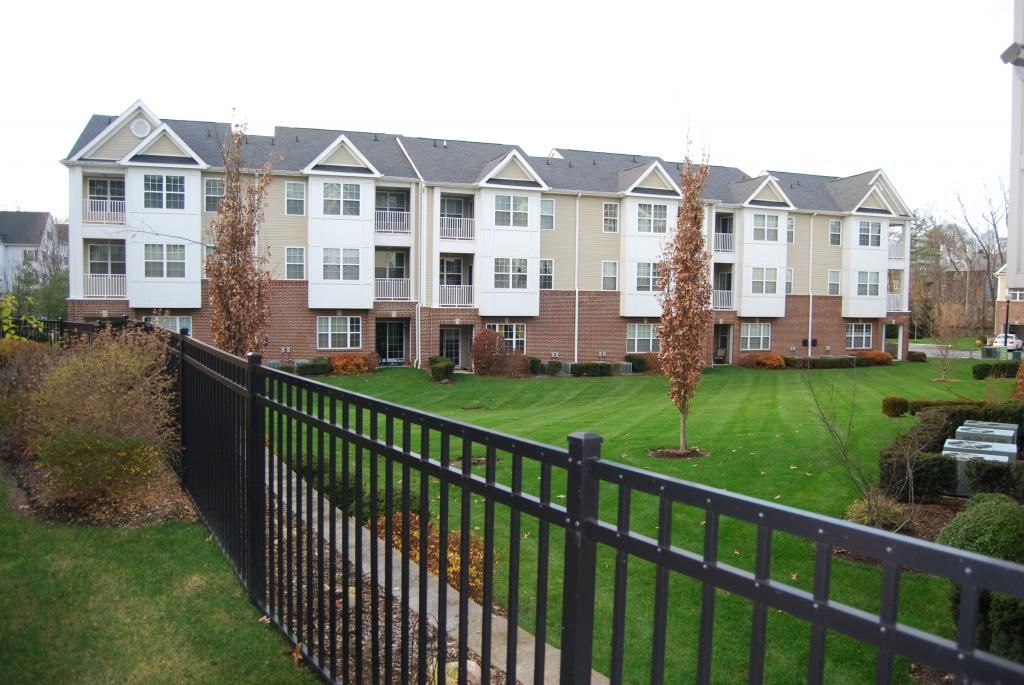 Exterior, Facade, Rowhouse