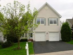 Attached, Exterior, Facade, Rowhouse