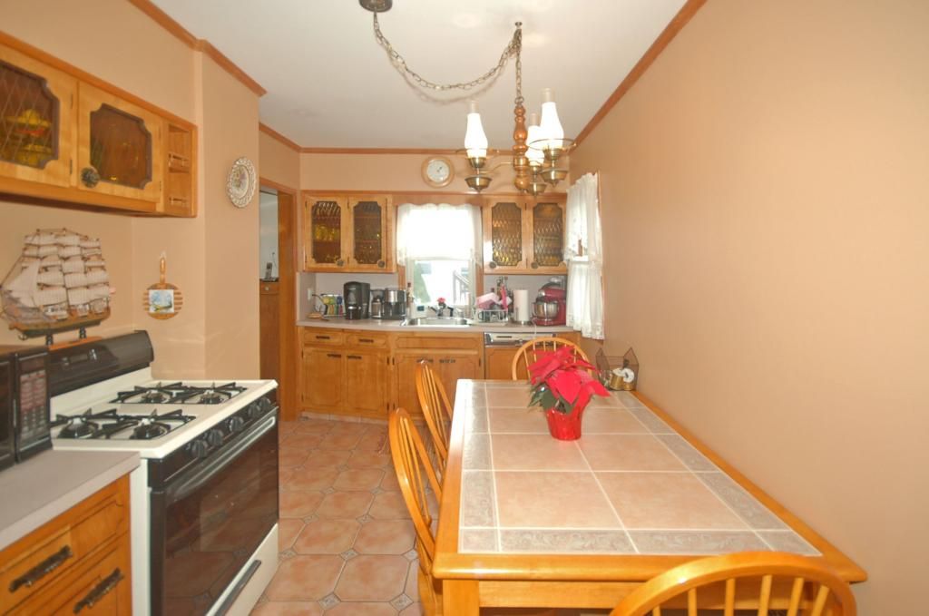 Chandelier, Interior, Kitchen, Tile Countertops