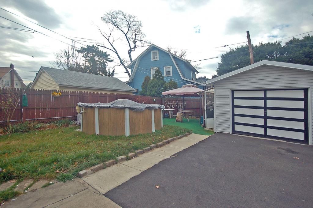 Backyard, Detached Garage, Exterior