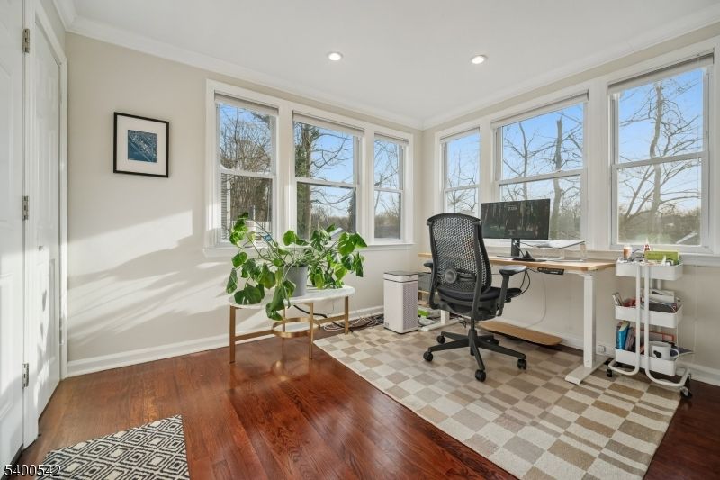Home Office, Interior, Recessed Lighting, Wood Texture Flooring