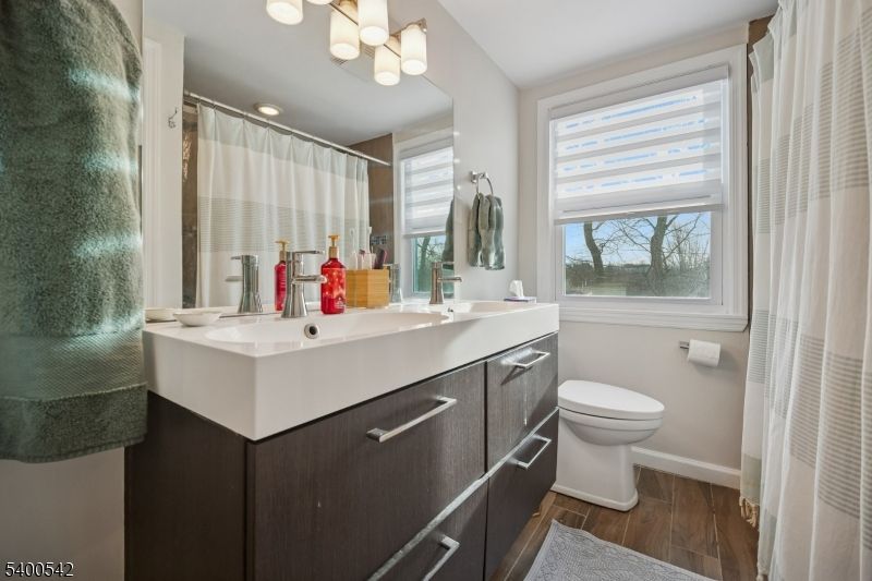 Bathroom, Interior, Recessed Lighting, Wood Texture Flooring