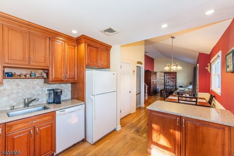 Chandelier, Dining room, Interior, Kitchen, Recessed Lighting, Wood Texture Flooring