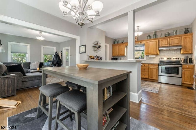 Chandelier, Interior, Kitchen, Living room, Stainless Steel Appliances, Wood Texture Flooring