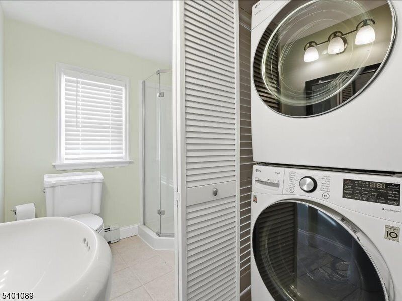 Bathroom, Interior, Utility Closets, Washer