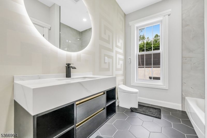 Bathroom, Interior, Marble Walls, Recessed Lighting