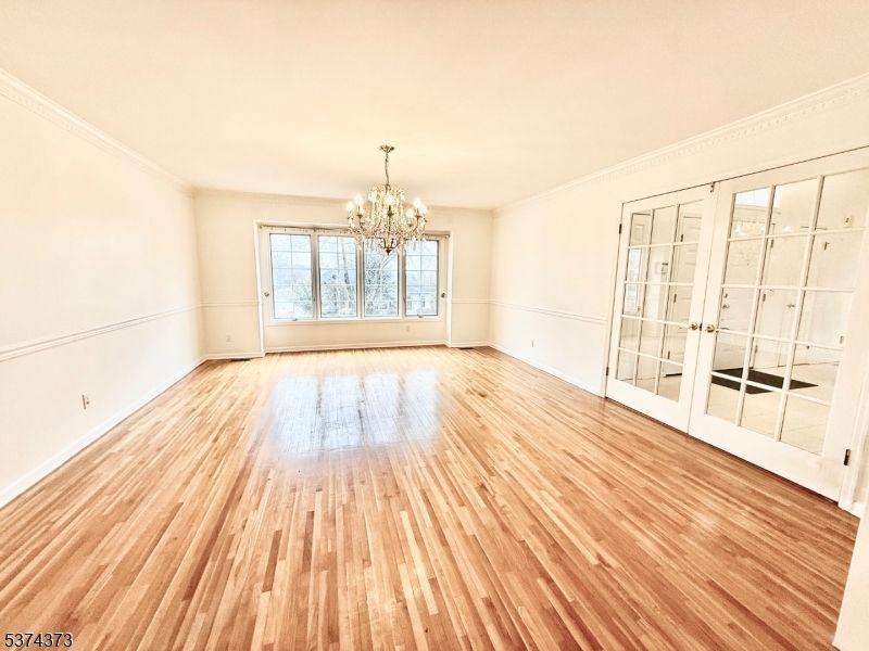 Chandelier, Empty room, Interior, Wood Texture Flooring