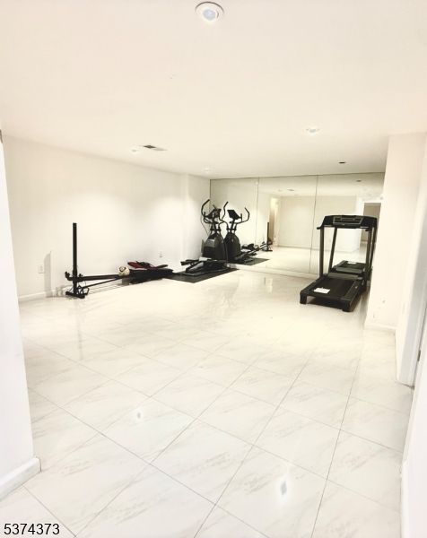 Fitness Equipment, Interior, Marble, Recessed Lighting