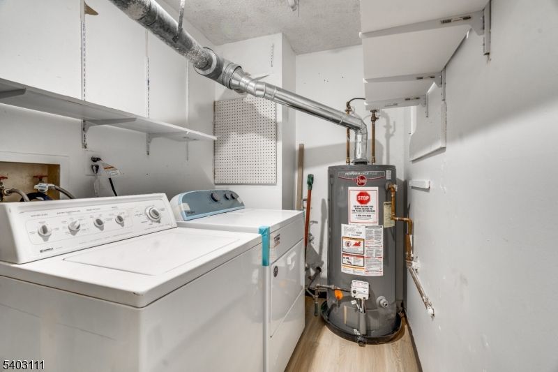 Interior, Washer, Wood Texture Flooring