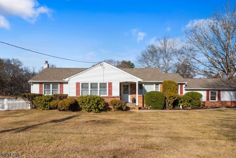 Backyard, Exterior, Facade, Ranch