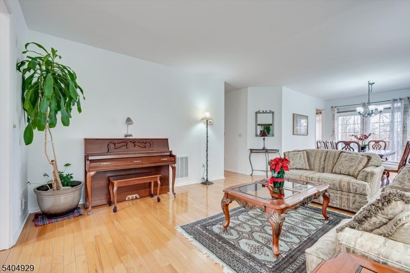 Chandelier, Dining room, Interior, Living room, Piano, Wood Texture Flooring