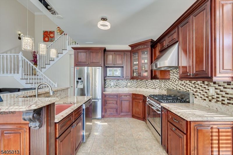 Interior, Kitchen, Stainless Steel Appliances