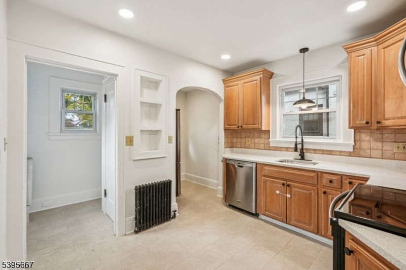 Interior, Kitchen, Pendant Lights, Recessed Lighting, Stainless Steel Appliances
