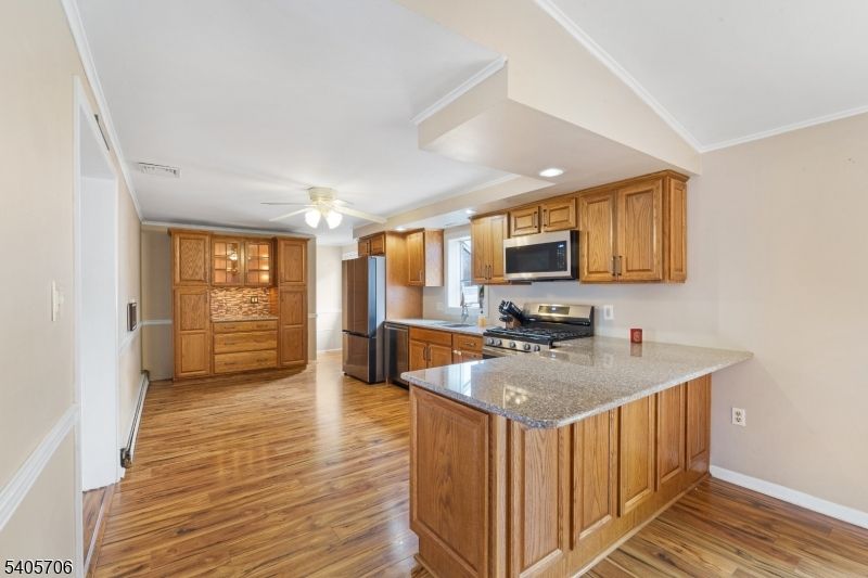 Interior, Kitchen, Recessed Lighting, Wood Texture Flooring