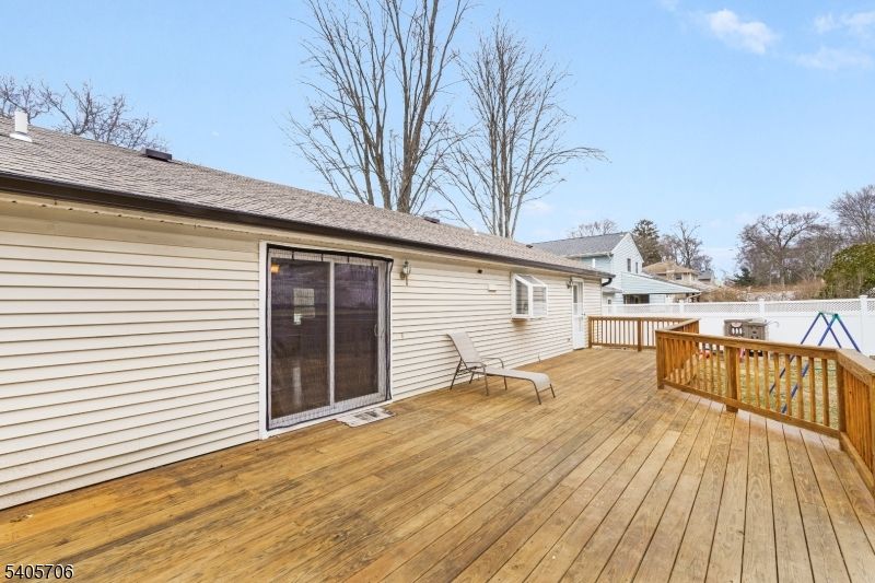 Exterior, Wood Texture Flooring