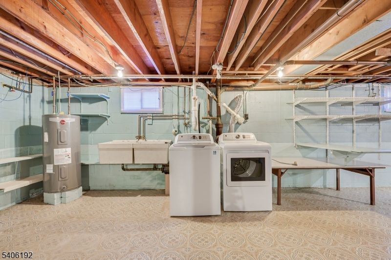 Interior, Washer, Wooden Beams, Wooden Ceilings
