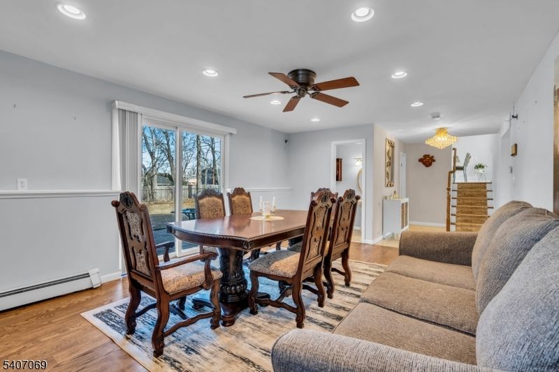 Chandelier, Dining room, Interior, Recessed Lighting, Wood Texture Flooring