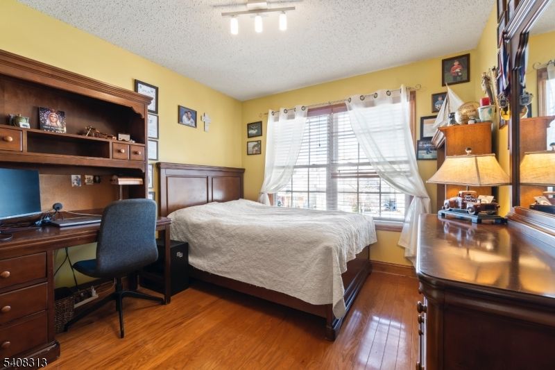 Bedroom, Home Office, Interior, Wood Texture Flooring