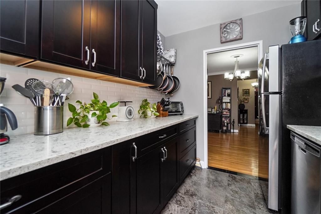 Chandelier, Interior, Kitchen, Wood Texture Flooring