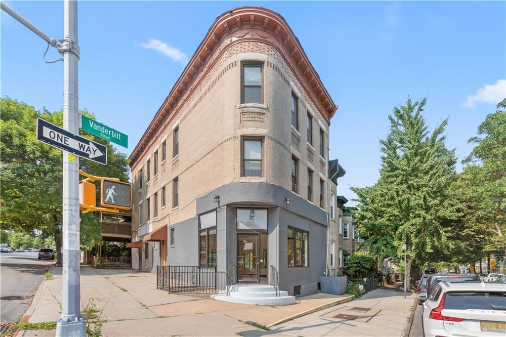 Exterior, Facade, Brick Facade, Condo Building